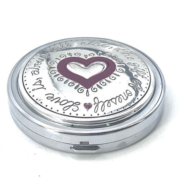 Brighton Joyful Heart Compact Mirror - Duel Inner Mirrors - Picture 3 of 8